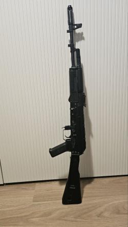 АК 74 Cyma CM040C