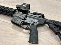 AR-15. Daniel Defense M4A1.