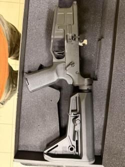 AR-15 Radian lower receiver group
