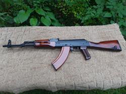 Автомат Подарочный АКМ Охолощенный "Молот армс" ВПО-925 1974 года состояние супер люкс.