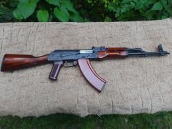 Автомат Подарочный АКМ Охолощенный "Молот армс" ВПО-925 1974 года состояние супер люкс.