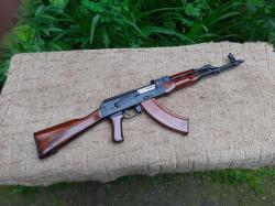 Автомат Подарочный АКМ Охолощенный "Молот армс" ВПО-925 1970 года состояние супер люкс.