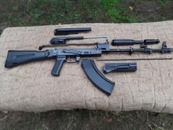 Автомат Калашникова охолощенный АК-103 2019 г., в отличном состоянии.
