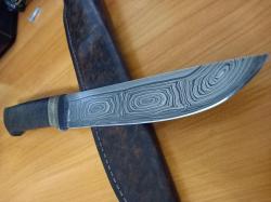 Авторский нож из дамасской стали (Нож из каски)