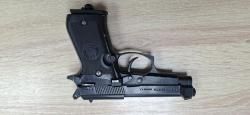 Beretta 84fs