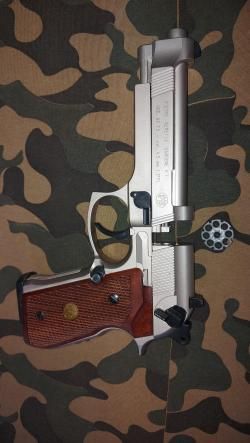 Beretta 92 FS