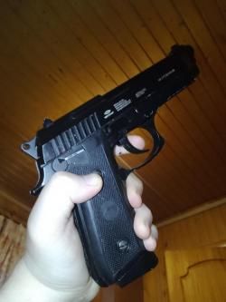 Beretta 92
