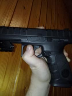 Beretta APX