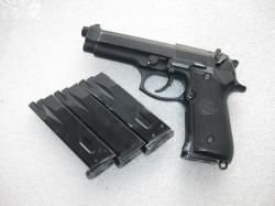 Beretta M92 от фирмы WE