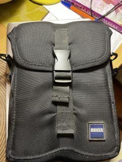 Бинокль с дальномером Zeiss Victory 8x56 T*RF