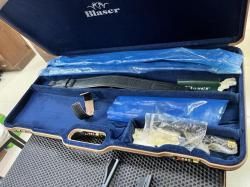 Blaser R93 Attache .300 WinMag и .223 Rem