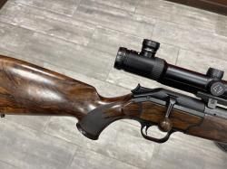 Blaser R93 в роскошной комплектации: с двумя прицелами Zeiss, 3 стволами, кейсом и ремнем