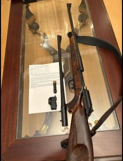 Blaser R93 (Блазер Р 93), 223 rem, дополнительный ствол с канелюрами, личина gold, магазин