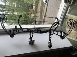 Блочный Лук Bear Archery "Anarchy",