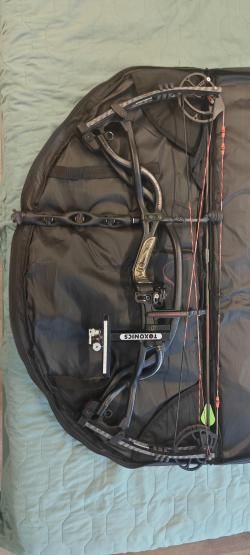 Блочный лук hoyt carbon element g3 50-60 фунтов