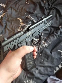 Borner M92 (KWC) Full Metal + Автоогонь + запасной магазин