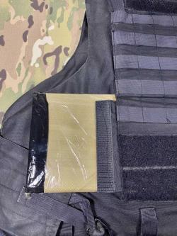 Бронежилет Шилд 2-2 эконом УНИ класс защиты 3, плиты в комплекте. Жилеты б/у , плюс минус одного состояния, в наличии много, от 3-х штук скидка. ЦЕНА 12000.