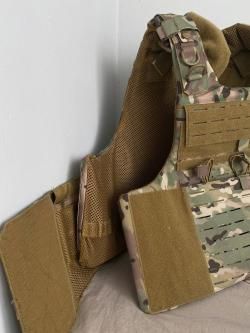 Бронежилет штурмовой.