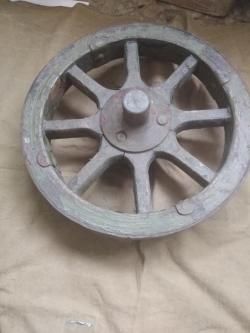 Бубен ППШ. Пулемет Максим. Колеса. 