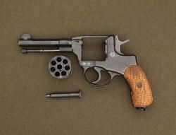 Царский Наган 1904 года, револьвер сигнальный «Блеф»