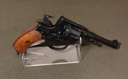 Царский Наган 1904 года, револьвер сигнальный «Блеф»