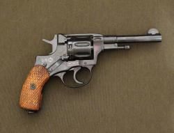 Царский Наган 1904 года, револьвер сигнальный «Блеф»