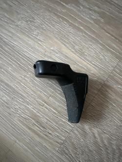 Цевье пластиковое с доп ручкой на Сайгу