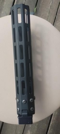 Цевье SAG МК1 5 M-Lok без выреза под оковку для АК, Сайга, ВПО-136/209 + 2 планки SAG, 1 п