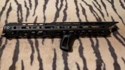 Цевье Shark L с рукояткой под M-LOK TGA-M