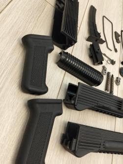 Цевьё впо 205 (вепрь 12) с накладкой, сайга и 308 , спуск мр 18, рукоятки, кронштейн 