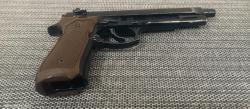 Страйкбольная версия пистолета Beretta M92 Long от фирмы WE, Тайвань