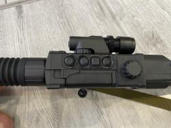 Цифровой ночной прицел 