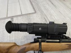 Цифровой ночной прицел 