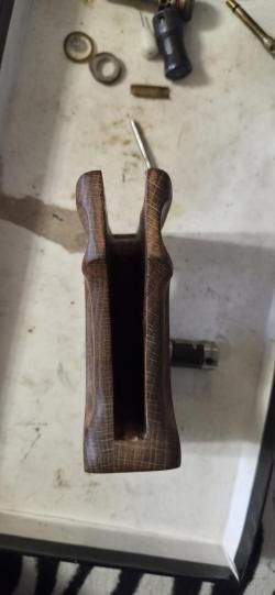 Crosman 1377 рукоять