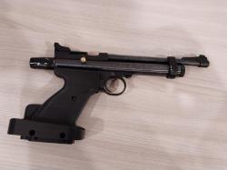 Crosman 2240