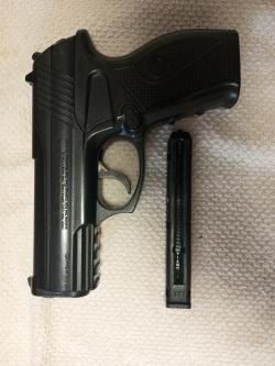 Crosman  C11