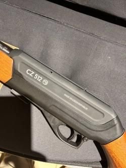 CZ 512