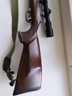  CZ 527 LUX калибр 223 Rem с прицелом CZ 3-9x40E R4 на кронштейне CZ 527 26 мм для визира