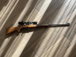 CZ 527