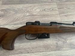 CZ-527LUX