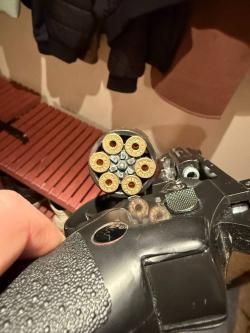 Dan Wesson 2.5 револьвер страйкольный
