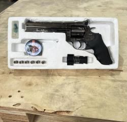 Dan Wesson 715-6