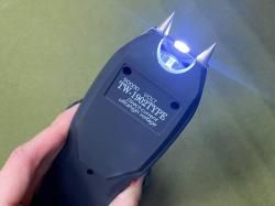 Электрошокер TW-1902 с антизахватом