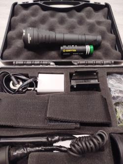 Фонарь Armytek Predator Pro Magnet USB Extended Set