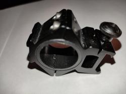 Фонарь на планку пикатини