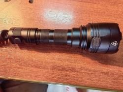 Фонарь "Nitecore P30"