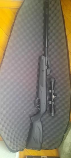 Gamo Replay-10 Maxxim (многозарядная, прицел 4x32, 3 Дж)