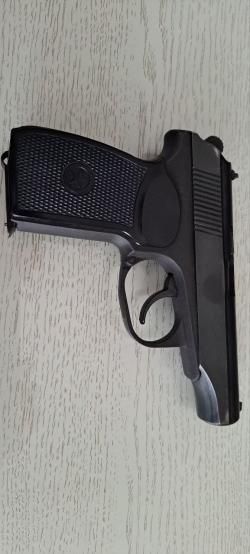 Газовый пистолет ИЖ-79-8