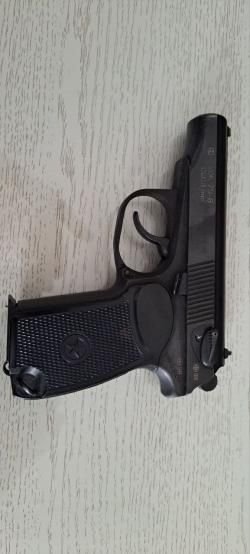 Газовый пистолет ИЖ-79-8