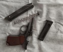 Газовый пистолет ИЖ-79